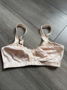Warner's Soft Satin Non-Wired Bra — Light Blush